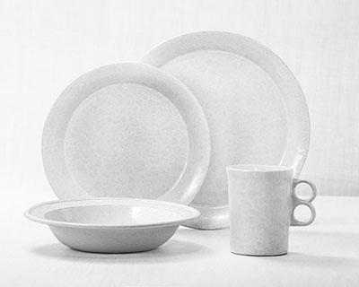 Classic Dinnerware 4-Piece Place Setting