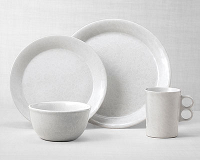 Classic Dinnerware 4-Piece Place Setting