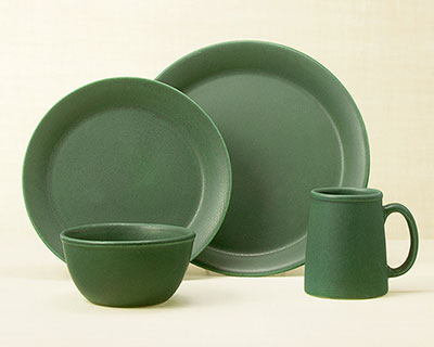 Classic Dinnerware 4-Piece Place Setting