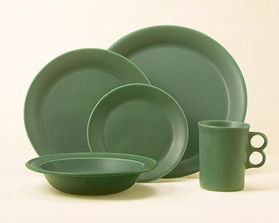 Classic Dinnerware 5-Piece Place Setting