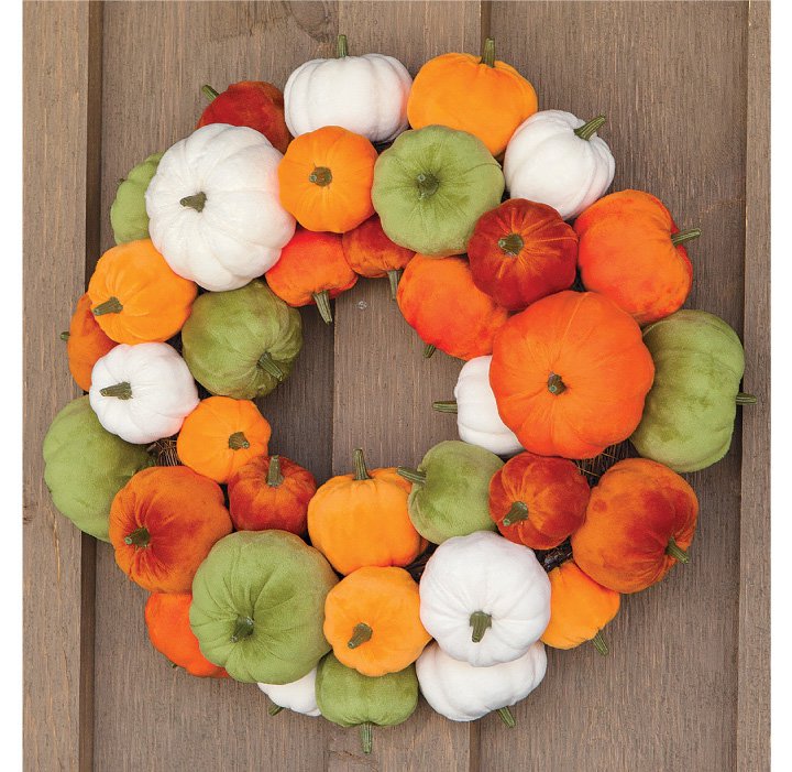 Velvety Pumpkin Wreath